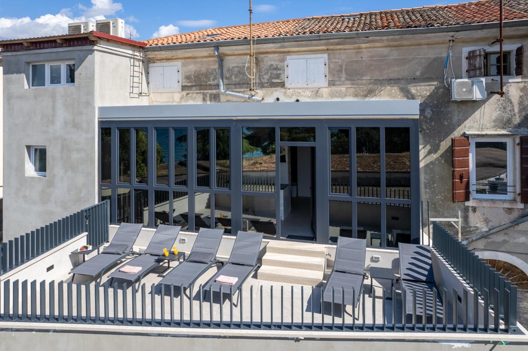 Angel'S Sunrise Apartment Пореч Экстерьер фото